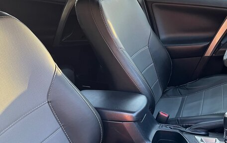 Toyota RAV4, 2014 год, 2 100 000 рублей, 10 фотография