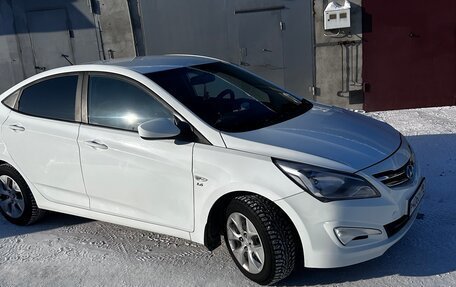 Hyundai Solaris II рестайлинг, 2016 год, 815 000 рублей, 2 фотография