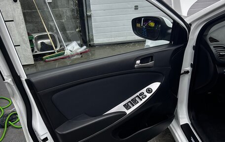 Hyundai Solaris II рестайлинг, 2016 год, 815 000 рублей, 11 фотография