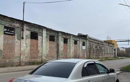 Toyota Avensis III рестайлинг, 2004 год, 630 000 рублей, 4 фотография