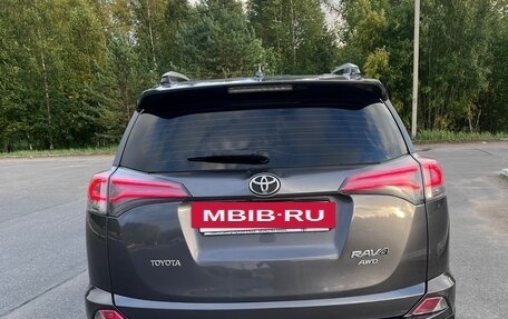 Toyota RAV4, 2016 год, 2 200 000 рублей, 4 фотография