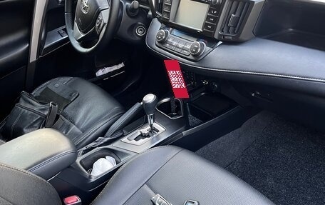 Toyota RAV4, 2016 год, 2 200 000 рублей, 7 фотография