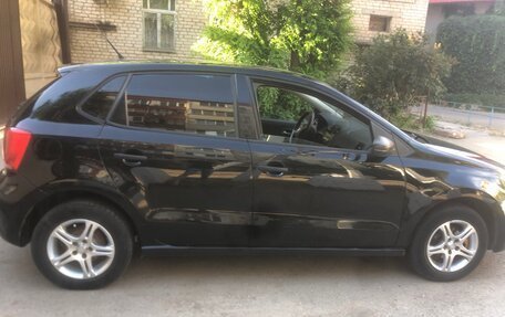 Volkswagen Polo VI (EU Market), 2010 год, 700 000 рублей, 3 фотография