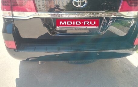 Toyota Land Cruiser 200, 2018 год, 6 480 000 рублей, 2 фотография