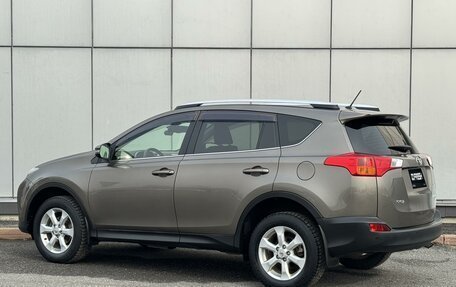 Toyota RAV4, 2014 год, 1 904 999 рублей, 2 фотография
