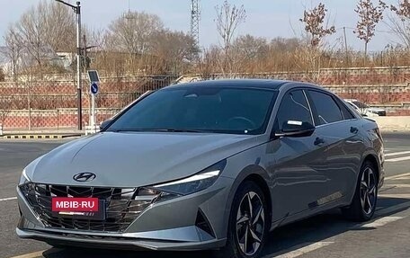 Hyundai Elantra, 2023 год, 1 703 888 рублей, 2 фотография