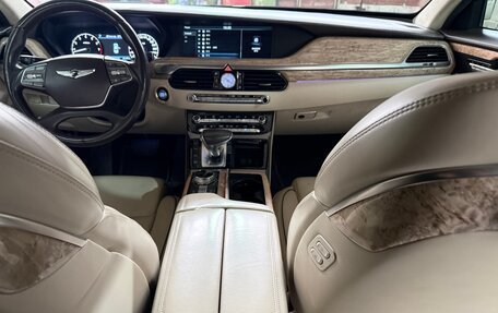 Genesis G90 I рестайлинг, 2016 год, 2 800 000 рублей, 13 фотография