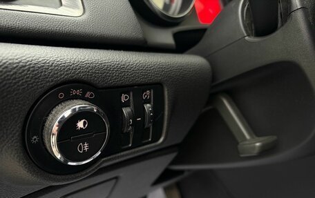 Opel Astra J, 2011 год, 665 000 рублей, 21 фотография