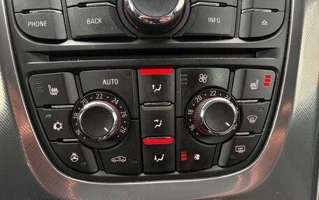 Opel Astra J, 2011 год, 665 000 рублей, 24 фотография