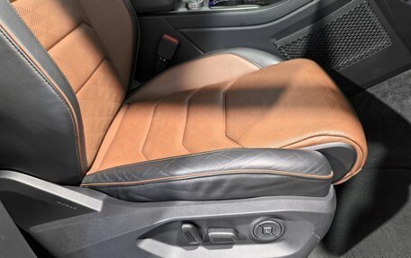 Volkswagen Touareg III, 2019 год, 4 999 000 рублей, 16 фотография