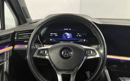Volkswagen Touareg III, 2019 год, 4 999 000 рублей, 20 фотография
