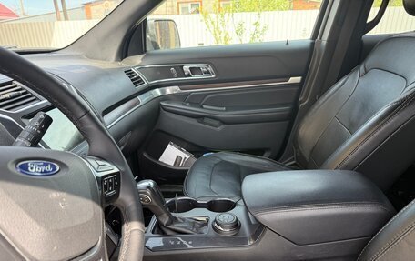 Ford Explorer VI, 2018 год, 2 650 000 рублей, 14 фотография