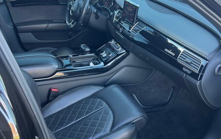 Audi A8, 2012 год, 1 990 000 рублей, 10 фотография