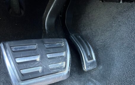 Audi A8, 2012 год, 1 990 000 рублей, 14 фотография