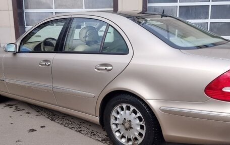 Mercedes-Benz E-Класс, 2006 год, 1 050 000 рублей, 2 фотография