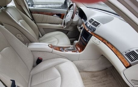 Mercedes-Benz E-Класс, 2006 год, 1 050 000 рублей, 12 фотография