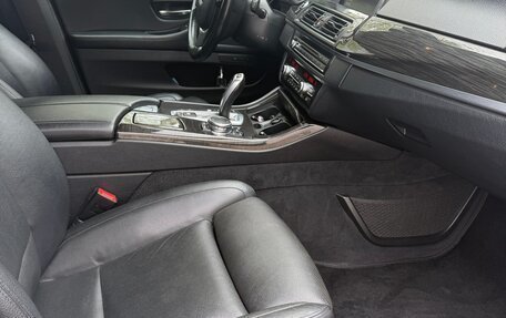 BMW 5 серия, 2016 год, 2 400 000 рублей, 14 фотография