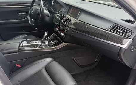 BMW 5 серия, 2016 год, 2 400 000 рублей, 15 фотография