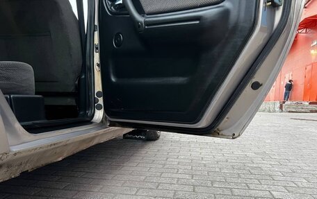 ГАЗ 3102 «Волга», 2006 год, 409 000 рублей, 10 фотография