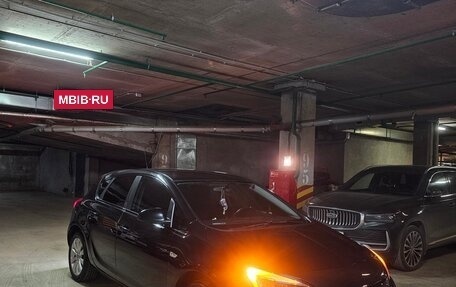 Opel Astra J, 2013 год, 950 000 рублей, 2 фотография