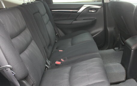 Mitsubishi Pajero Sport III рестайлинг, 2018 год, 2 955 000 рублей, 12 фотография