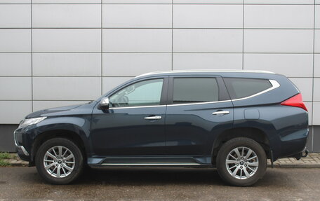 Mitsubishi Pajero Sport III рестайлинг, 2018 год, 2 955 000 рублей, 4 фотография