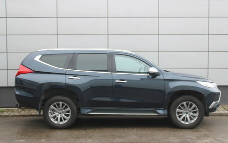 Mitsubishi Pajero Sport III рестайлинг, 2018 год, 2 955 000 рублей, 5 фотография