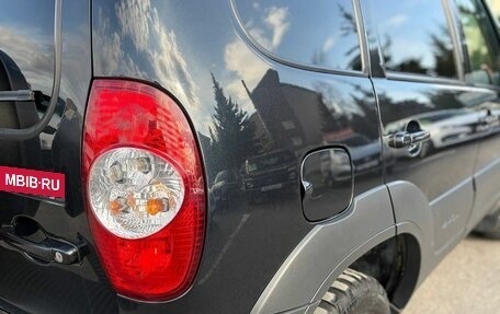 Chevrolet Niva I рестайлинг, 2018 год, 750 000 рублей, 8 фотография