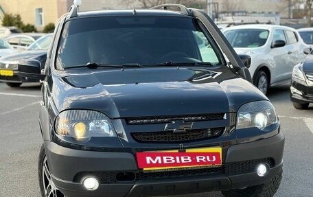 Chevrolet Niva I рестайлинг, 2018 год, 750 000 рублей, 2 фотография