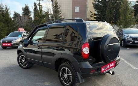 Chevrolet Niva I рестайлинг, 2018 год, 750 000 рублей, 4 фотография