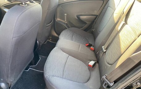 Hyundai Solaris II рестайлинг, 2015 год, 835 000 рублей, 16 фотография