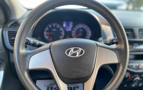 Hyundai Solaris II рестайлинг, 2015 год, 835 000 рублей, 17 фотография