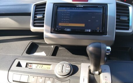 Honda Freed I, 2010 год, 945 000 рублей, 8 фотография