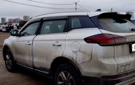 Geely Atlas, 2024 год, 1 810 000 рублей, 3 фотография