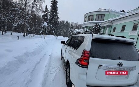 Toyota Land Cruiser Prado 150 рестайлинг 2, 2020 год, 6 145 000 рублей, 3 фотография