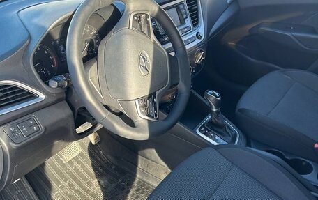 Hyundai Solaris II рестайлинг, 2017 год, 1 180 000 рублей, 4 фотография