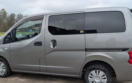 Nissan NV200, 2016 год, 1 000 000 рублей, 4 фотография
