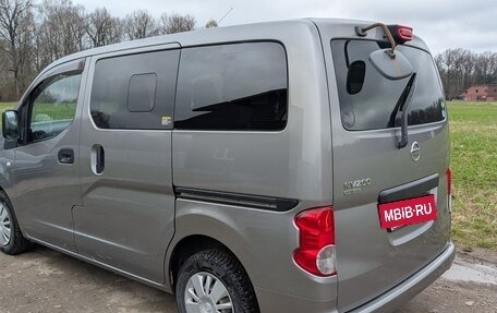 Nissan NV200, 2016 год, 1 000 000 рублей, 5 фотография