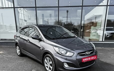Hyundai Solaris II рестайлинг, 2012 год, 650 000 рублей, 5 фотография