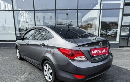 Hyundai Solaris II рестайлинг, 2012 год, 650 000 рублей, 6 фотография
