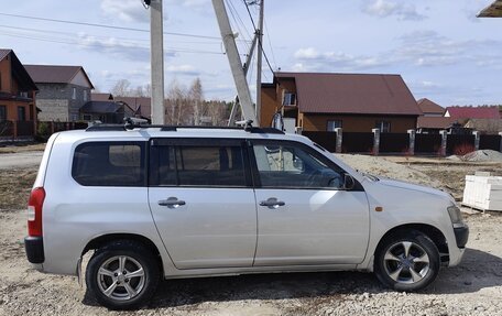 Toyota Probox I, 2002 год, 400 000 рублей, 1 фотография