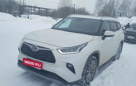Toyota Highlander, 2023 год, 5 100 000 рублей, 1 фотография
