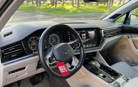 Volkswagen Touareg III, 2021 год, 4 990 000 рублей, 8 фотография