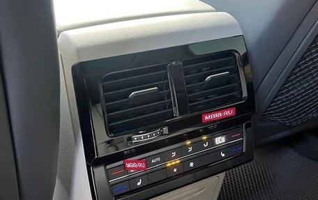 Volkswagen Touareg III, 2021 год, 4 990 000 рублей, 14 фотография