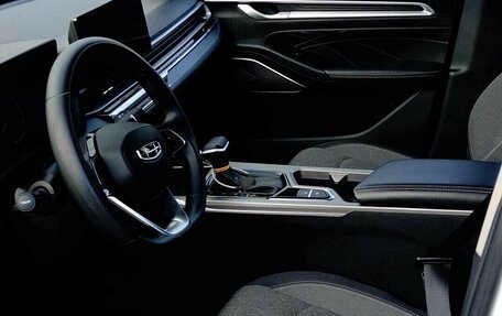 Geely Emgrand, 2024 год, 1 440 000 рублей, 8 фотография