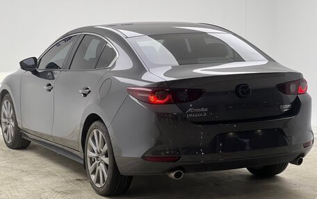 Mazda 3, 2021 год, 2 010 000 рублей, 11 фотография