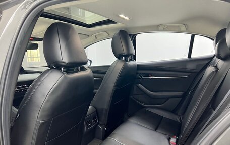 Mazda 3, 2021 год, 2 010 000 рублей, 10 фотография