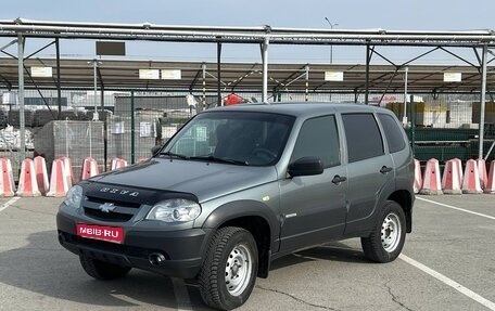 Chevrolet Niva I рестайлинг, 2017 год, 699 000 рублей, 1 фотография