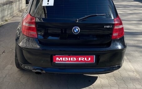 BMW 1 серия, 2009 год, 720 000 рублей, 1 фотография