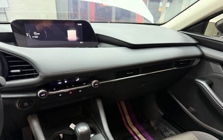Mazda 3, 2021 год, 1 871 000 рублей, 13 фотография